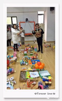 奇思妙想大创作——德美幼儿园亲子自制玩教具评比探析与玩具教学用具销售前景